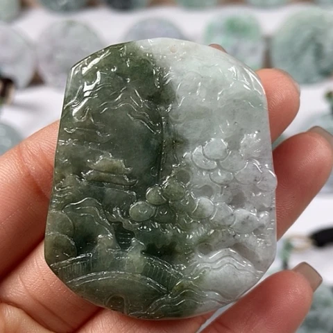 翡翠颈饰未镶嵌山水牌福利