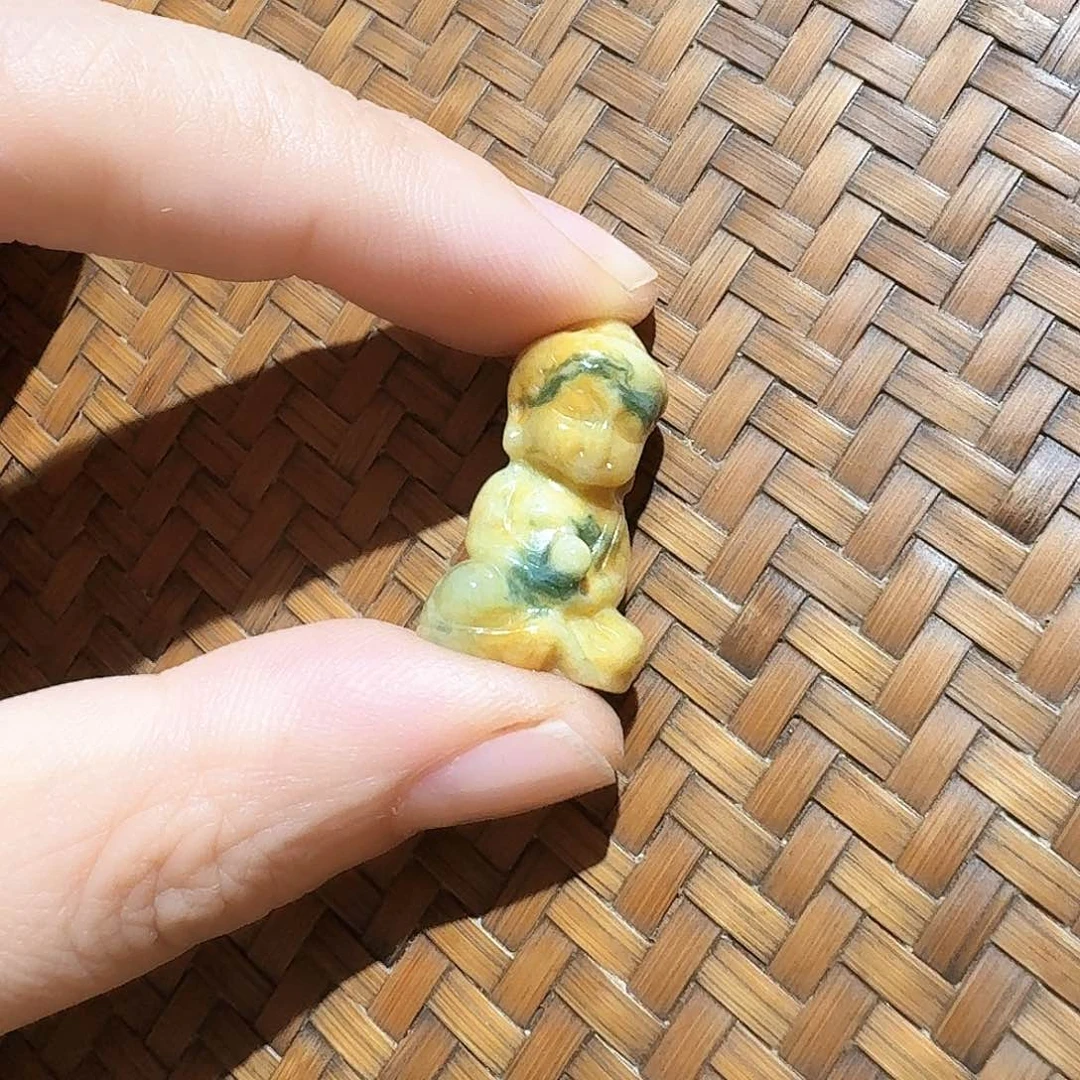 颈饰未镶嵌翡翠个性十足