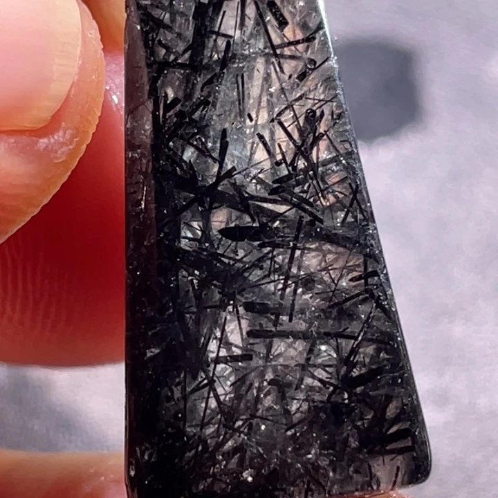 夜***央颈饰未镶嵌发晶钛晶