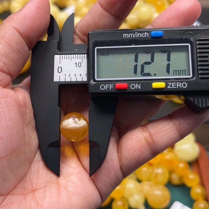 热***茶琥珀未镶嵌珠宝奇石M296号鸡油红分单同一个