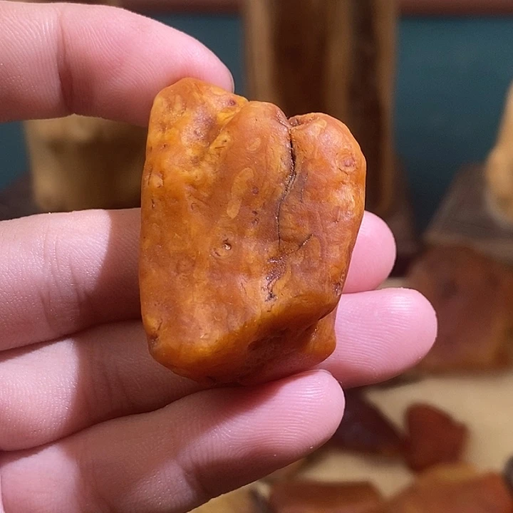 琥珀未镶嵌裸石蜜蜡