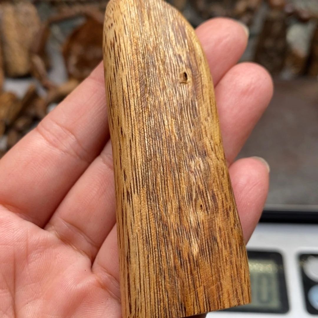 沉香沉香碎屑芽庄