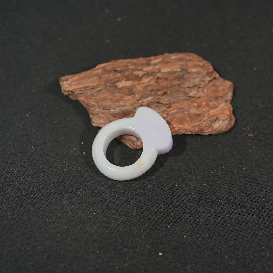 1.1香港王老板-翡翠戒指6y129