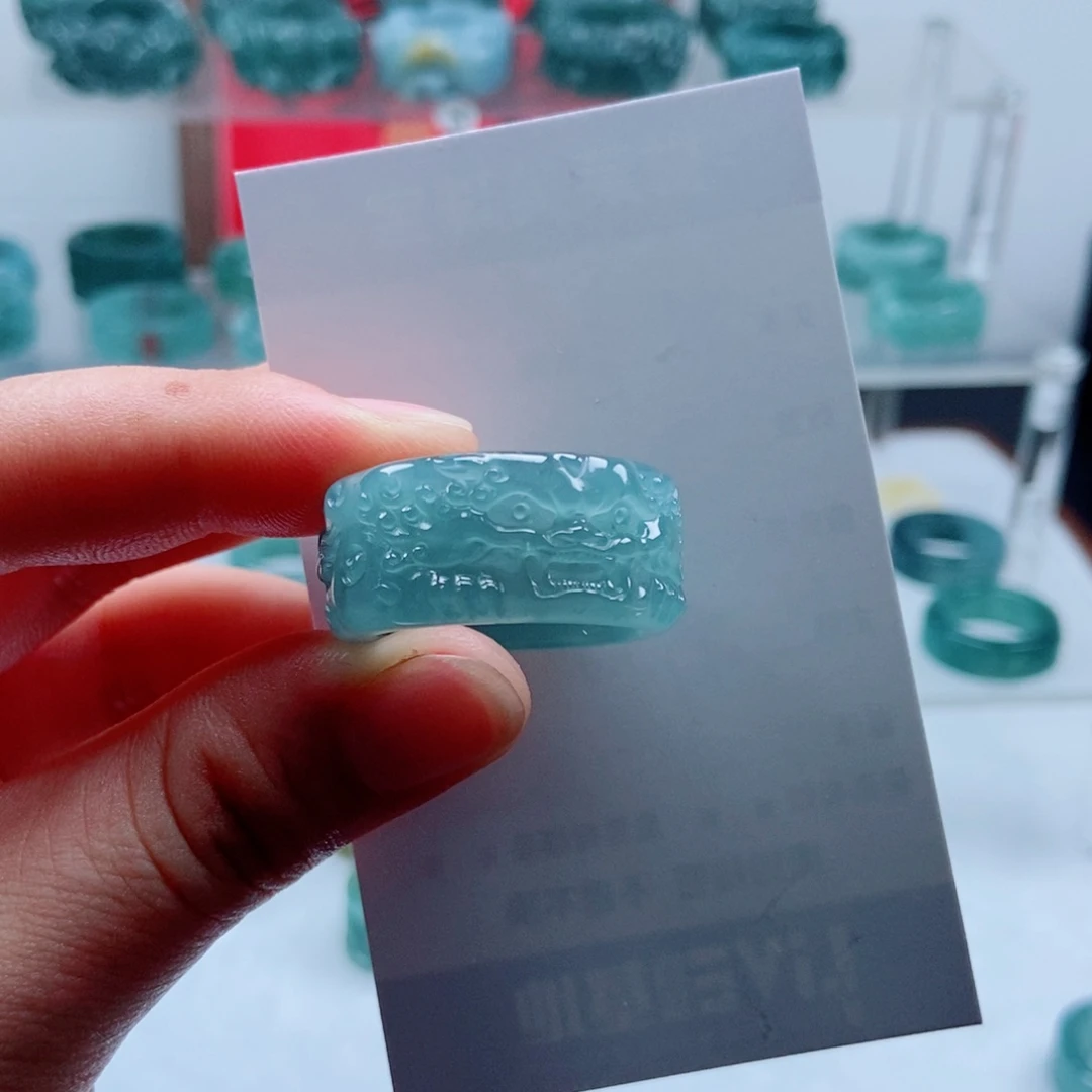 牧***妞翡翠戒指未镶嵌翡翠