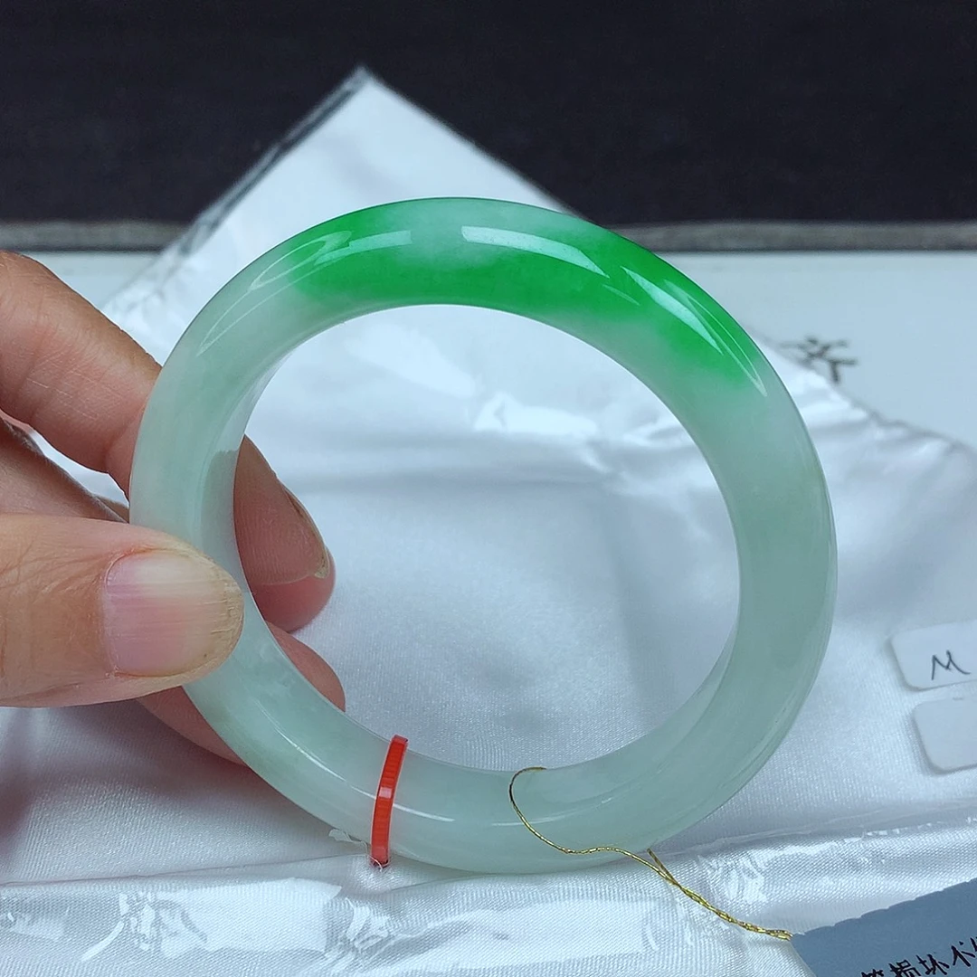 翡翠未镶嵌手镯57圈4930