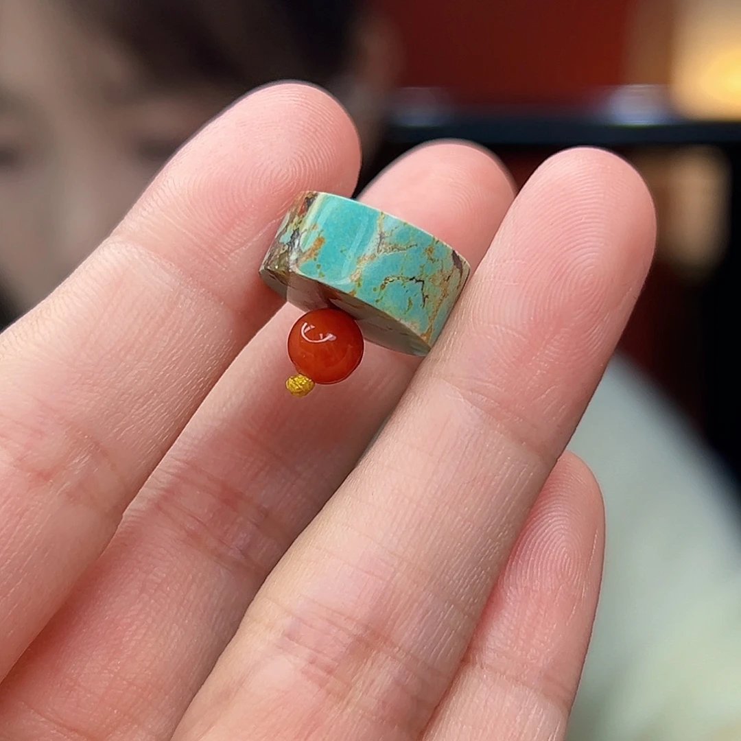 南红玛瑙未镶嵌珠宝奇石