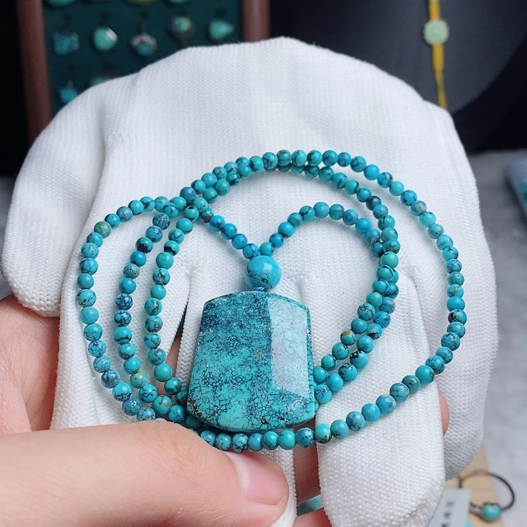 绿松石未镶嵌颈饰