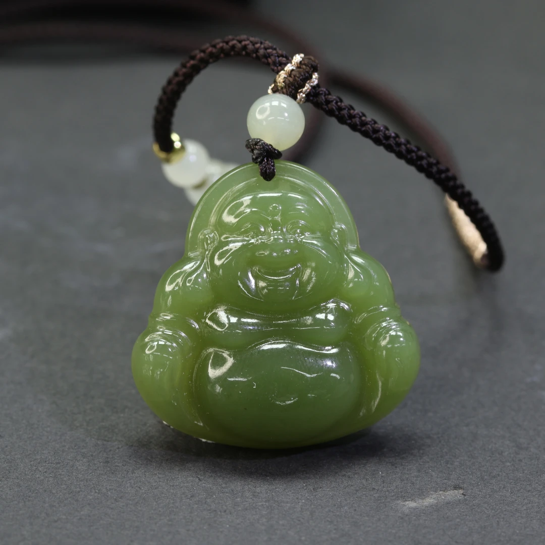 58和田玉湖水绿佛公吊坠/200687保利厦门拍卖