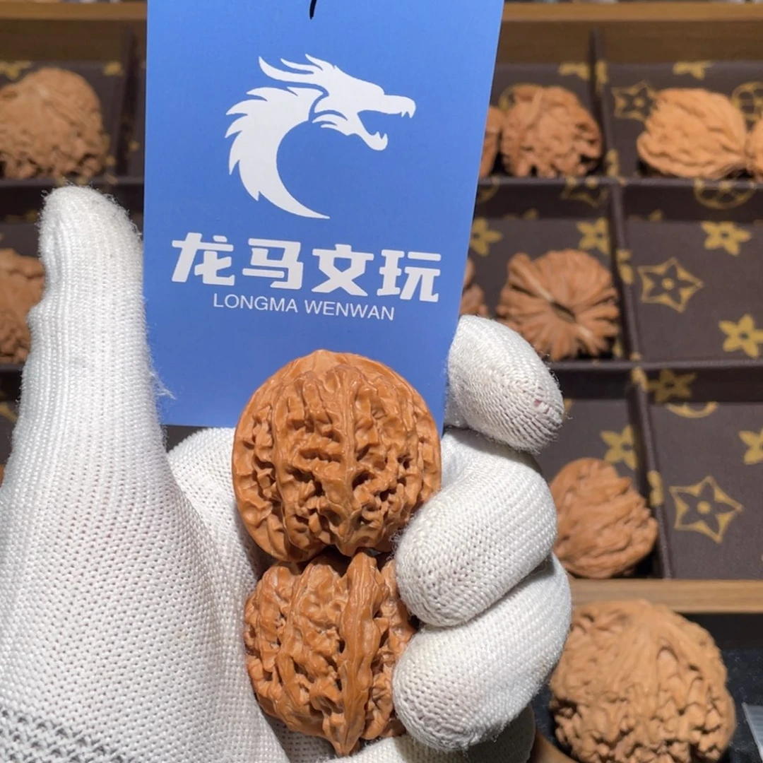 夏***天桃核吊坠苹果园 编号187