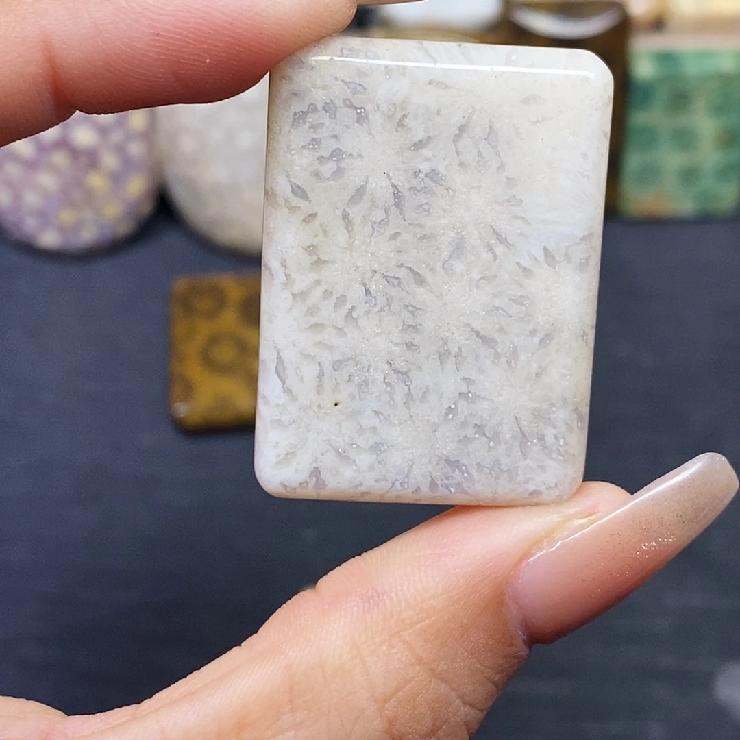 硅化玉颈饰合金梨*