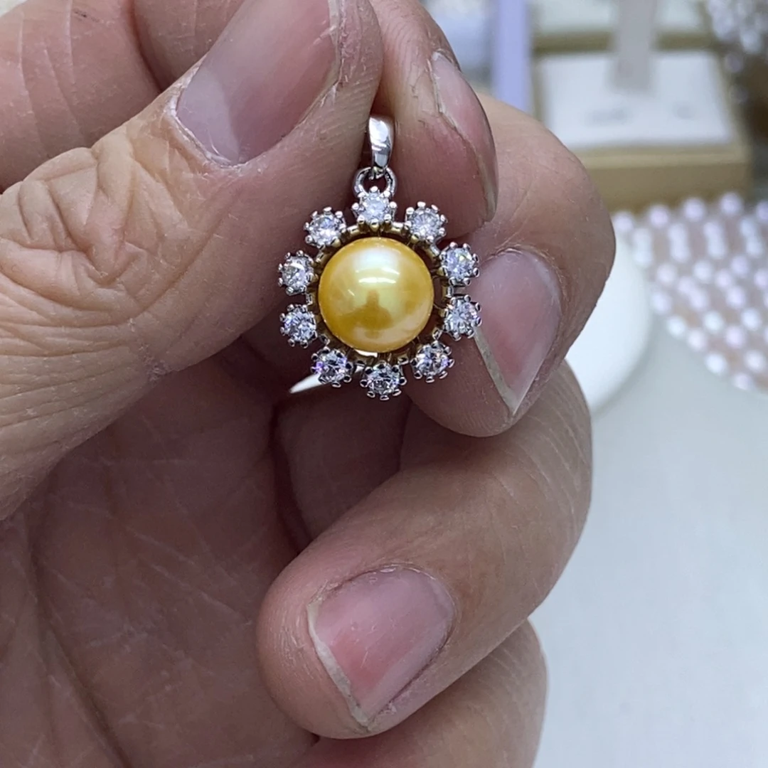 非金属吊坠黄色没有链子