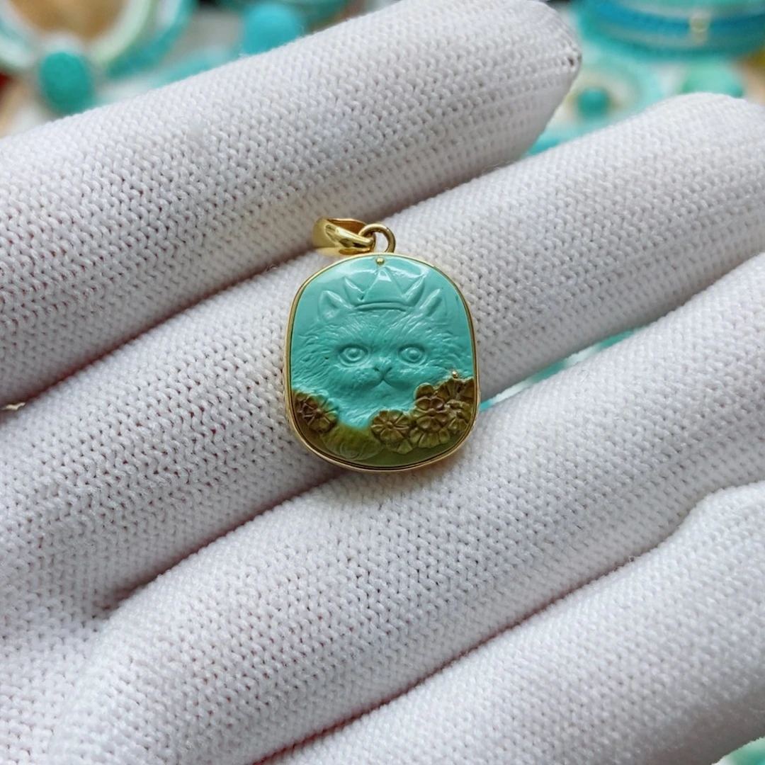 绿松石18K金镶嵌吊坠