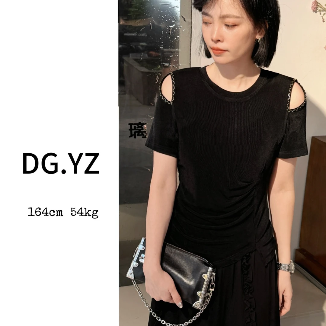 【樱子家】2768X设计感露肩醋酸显瘦上衣