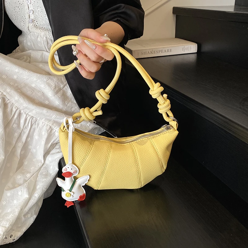 2025新款女款爆款腋下包轻奢小众高级感斜挎包大容量时尚通勤女包