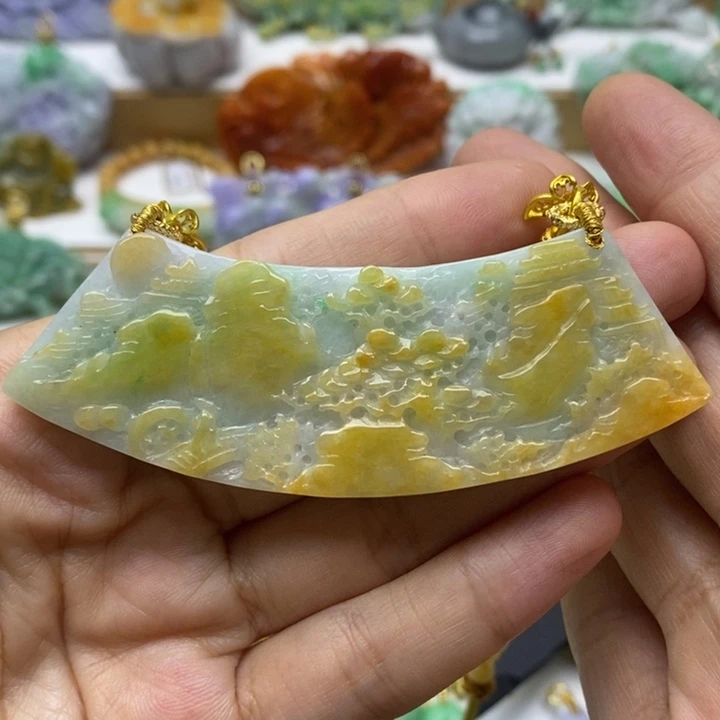 翡翠未镶嵌颈饰翡翠