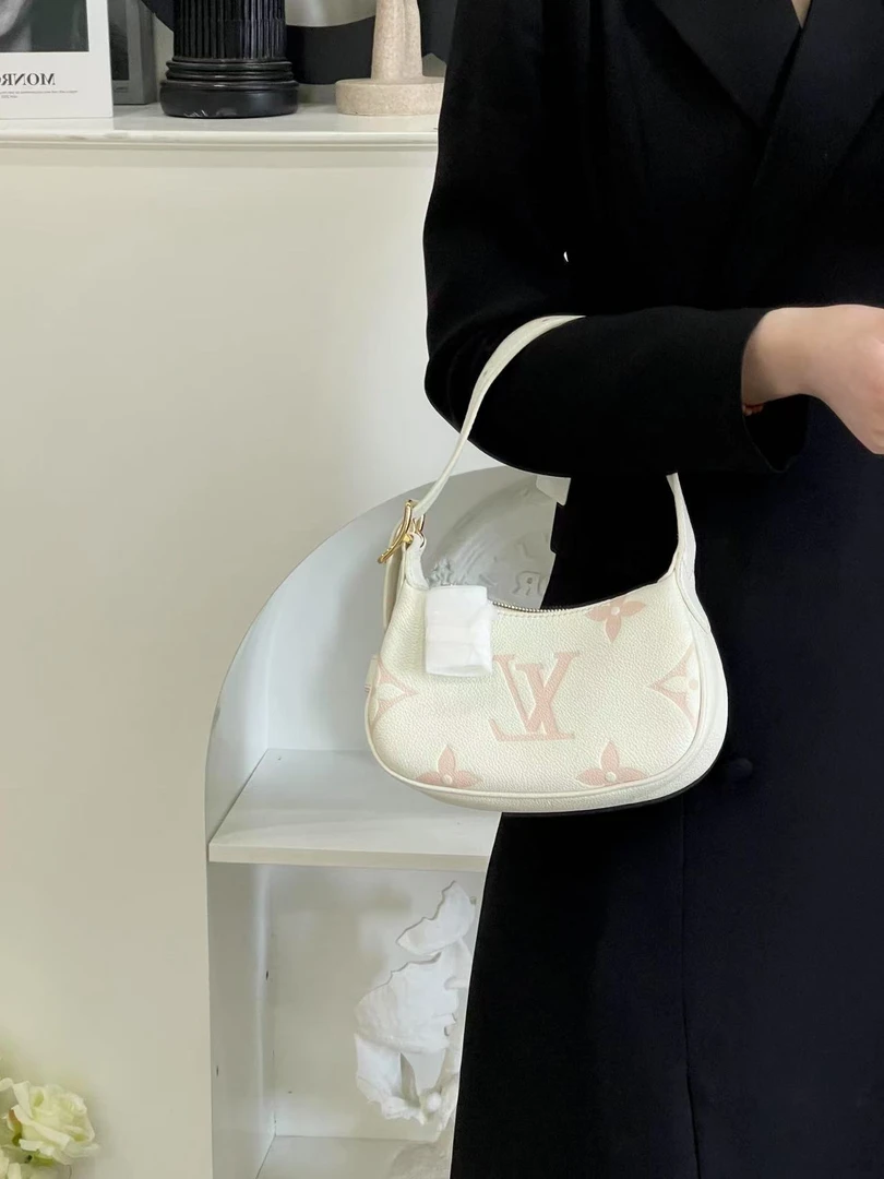 全新未使用 LouisVuitton/路易威登 lv mini moon夏日限定/优品