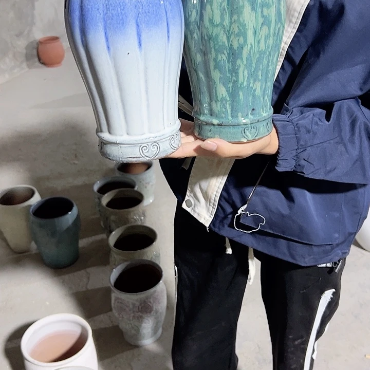 高度23厘米口13厘米