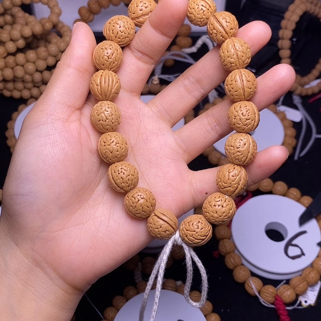 用***4桃核吊坠福利打底款