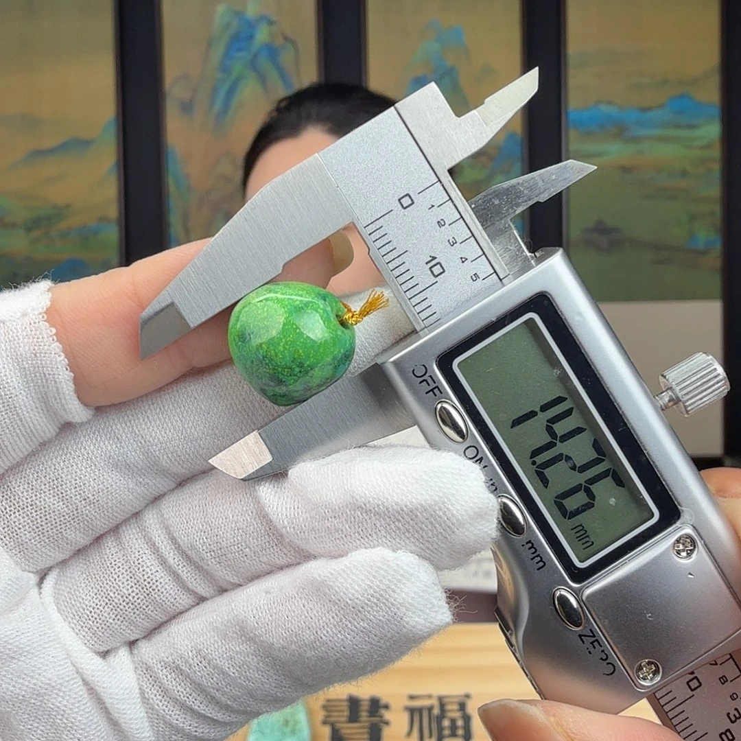 腾***头绿松石未镶嵌珠宝奇石