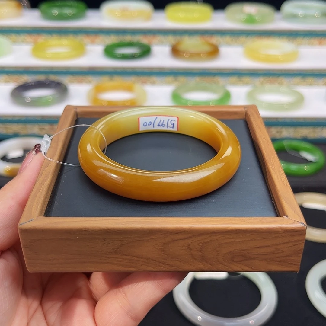 未镶嵌手镯和田玉-老红糖手镯～新品超推！