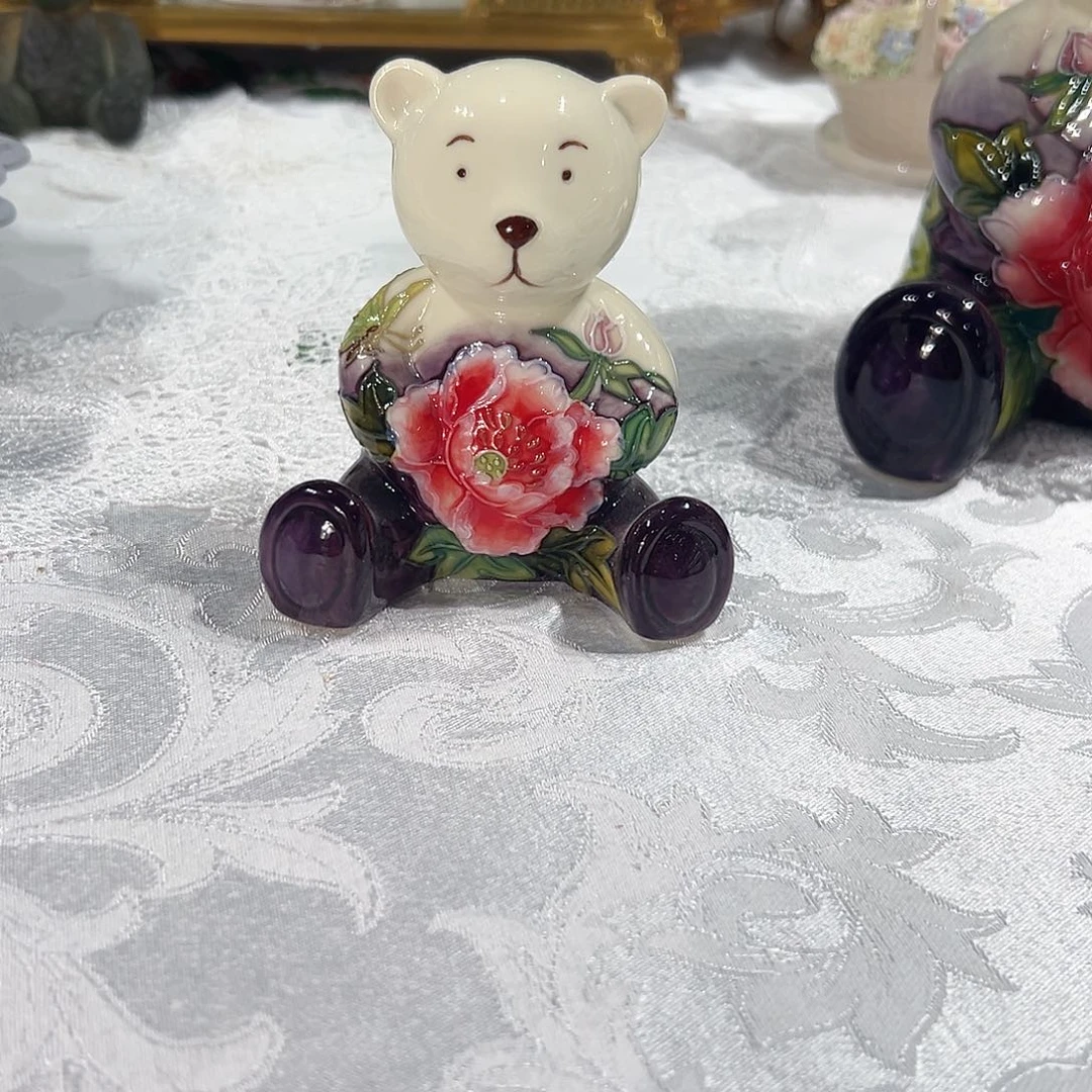 陶瓷Svv牡丹花小熊摆件