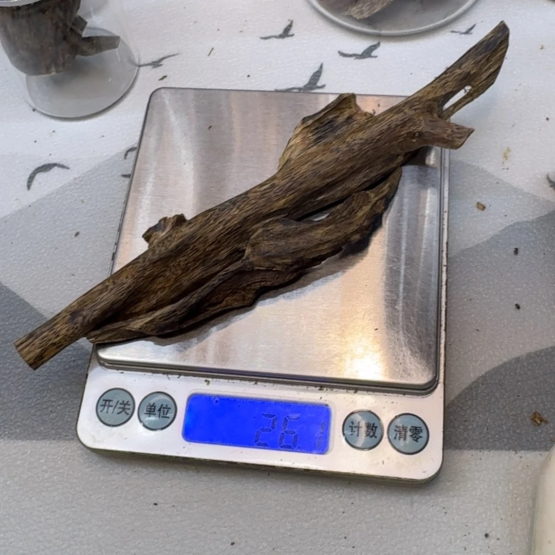 秋***子木奇楠母树原材料26克