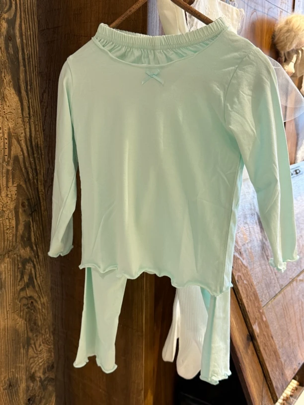 老莫推荐非常好看薄荷绿衣服（身高➕10拍）