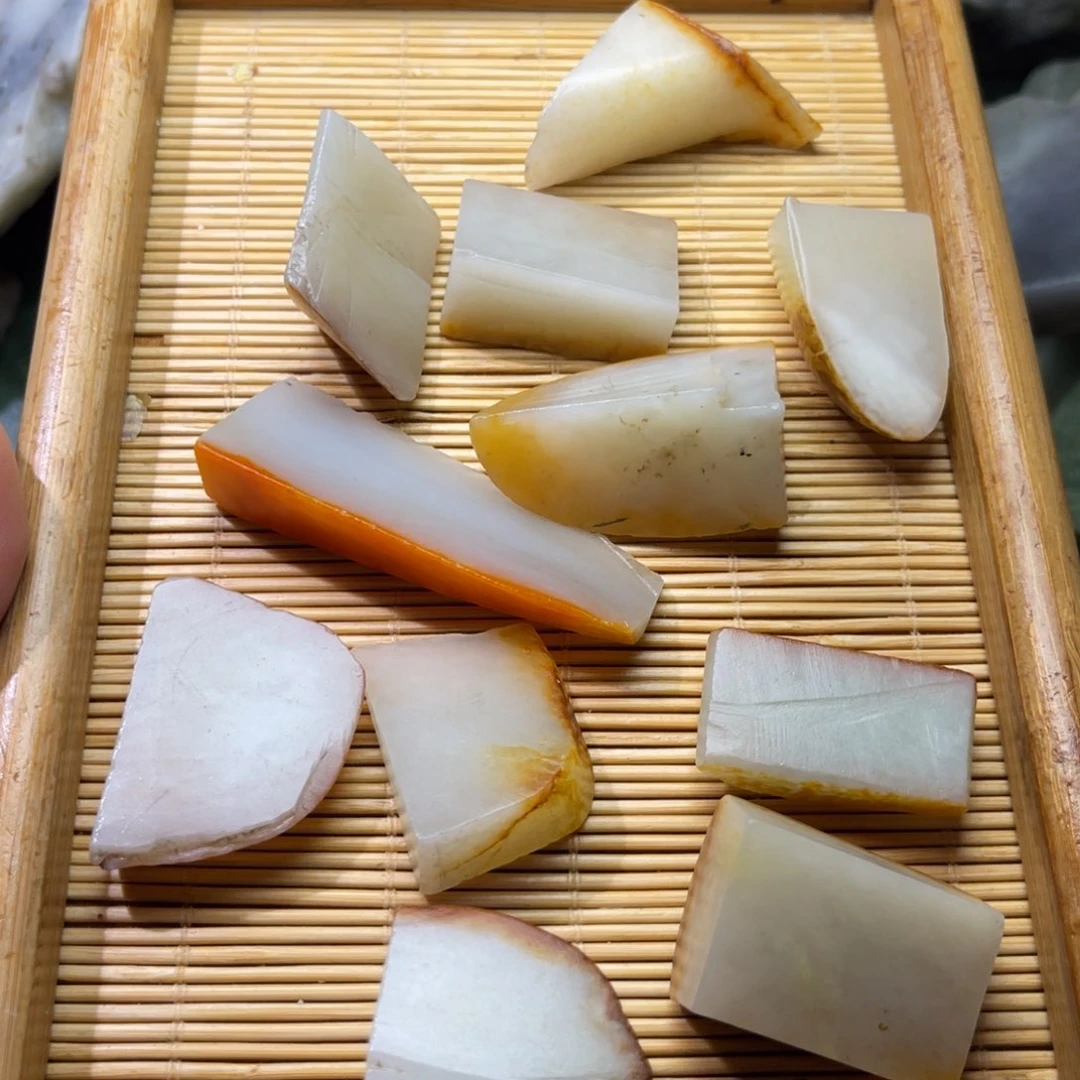 未镶嵌和田玉车挂
