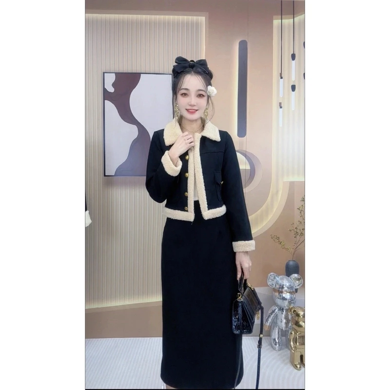 【加绒套装】【两件套】小香风2025冬季加绒显瘦新款网红套装 B2422