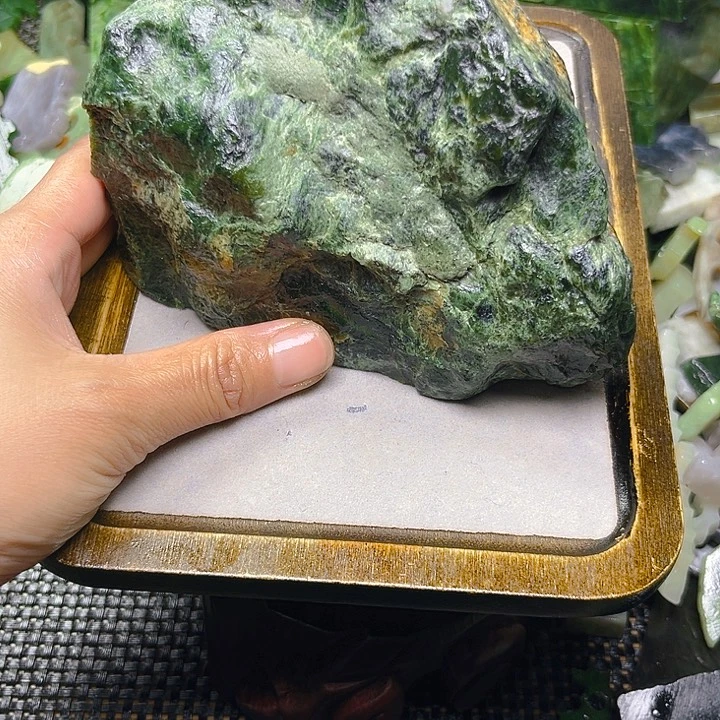 未镶嵌和田玉（糖玉）珠宝半成品芝*猪
