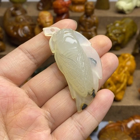 蛇纹石玉未镶嵌颈饰7
