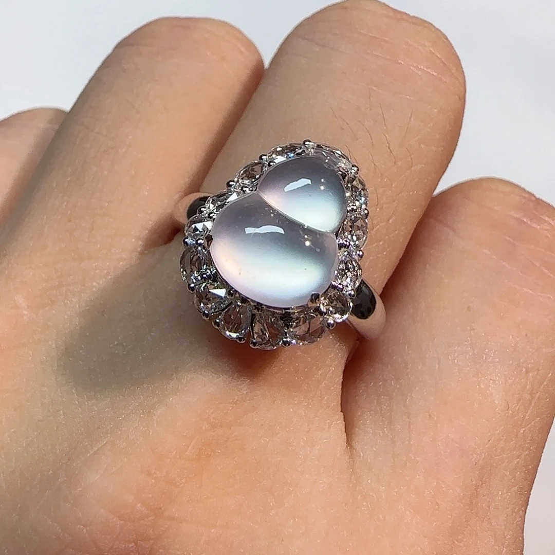 翡翠18K金镶嵌戒指葫芦