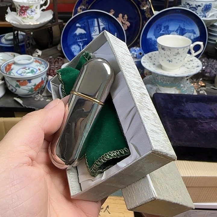 瓷片装香水瓶子默认微瑕啊啊啊啊