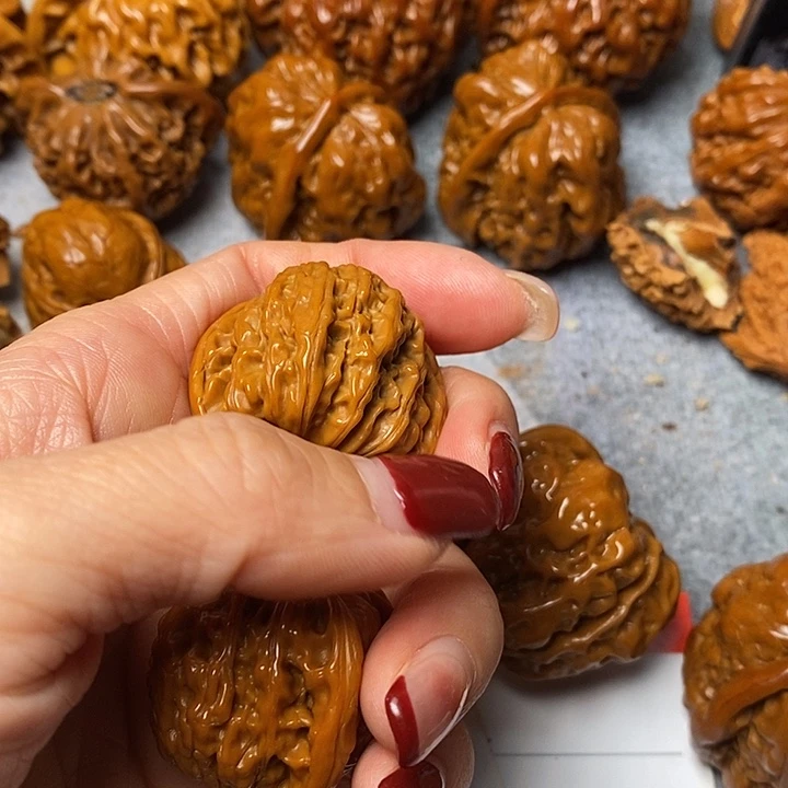 小***毅把件文玩核桃磨盘