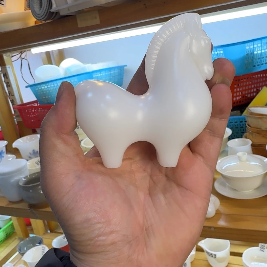 微瑕疵介意勿拍陶瓷器皿S354