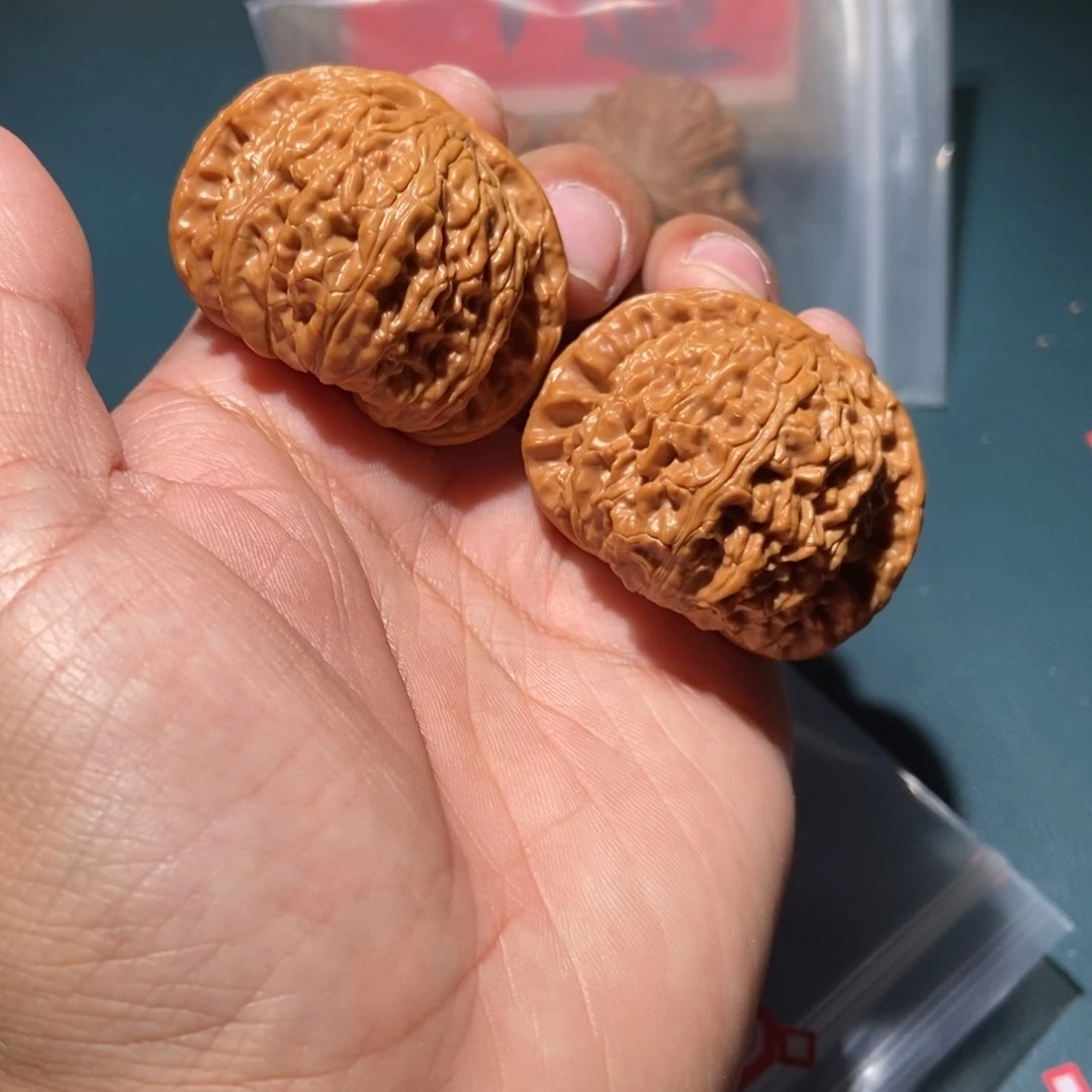 文玩核桃吊坠白狮子12