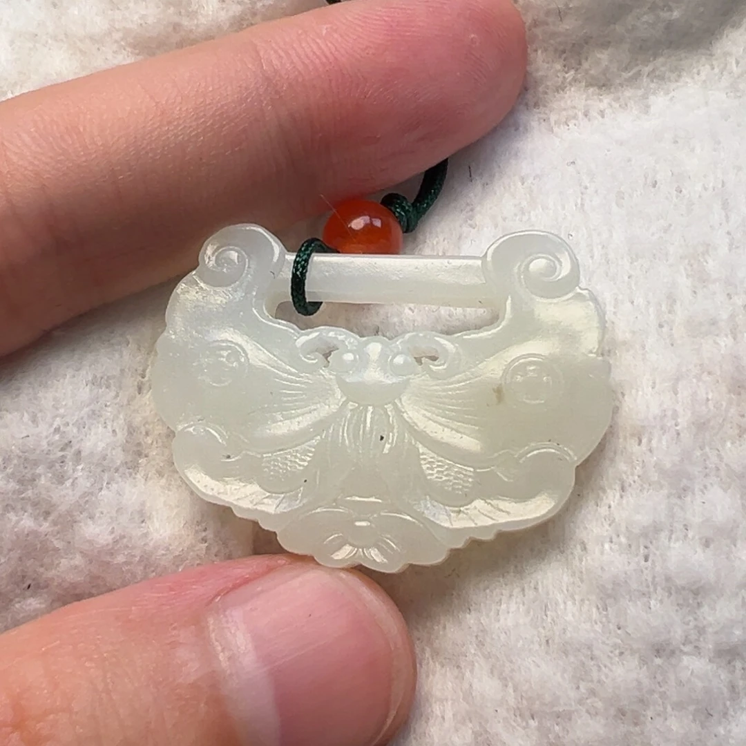 烘***爷未镶嵌和田玉挂件