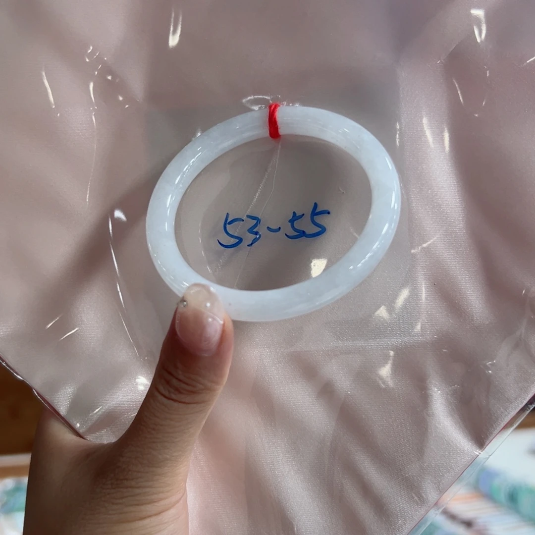 翡翠手镯未镶嵌24
