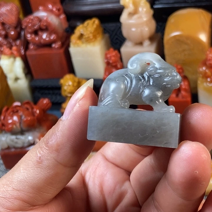 寿山石印石牛角洞