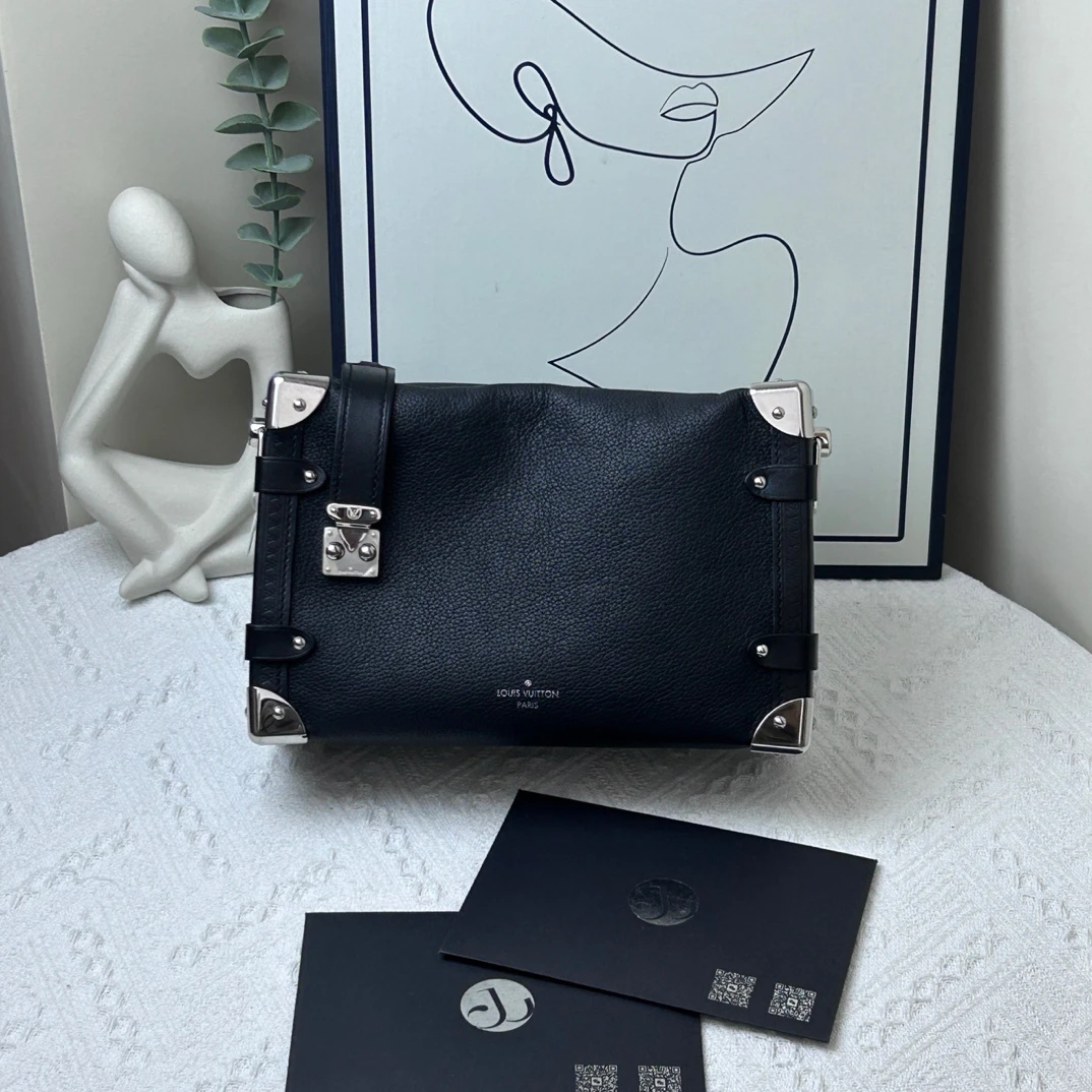 95新 LouisVuitton/路易威登 谷爱凌盒子黑色全皮 芯片款/JW8155