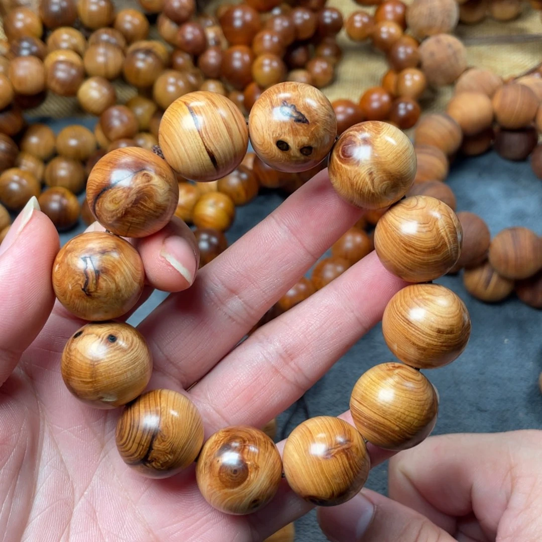 柏木（崖柏）2.0太行闪电龙胆瑕疵珠