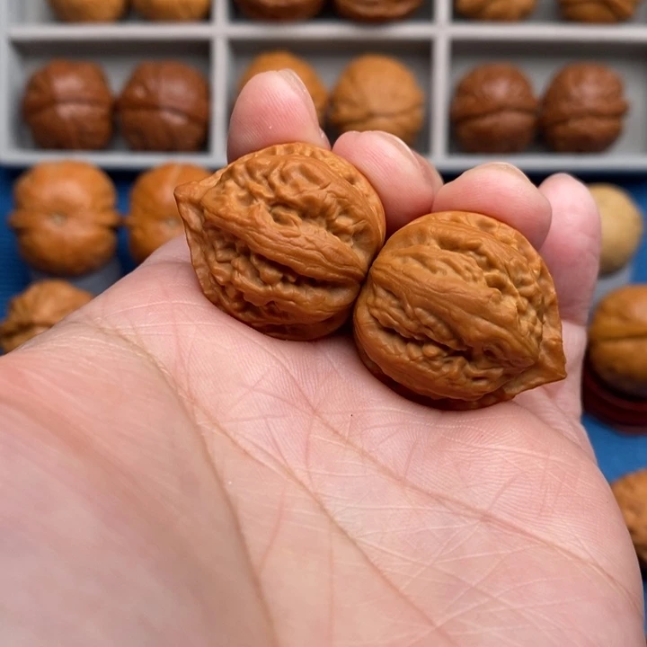 文玩核桃把件粗筋