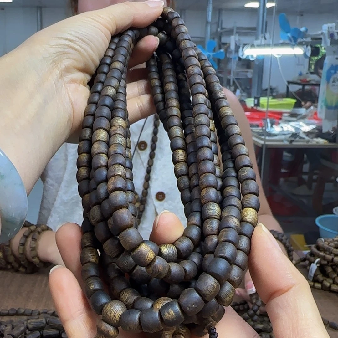 沉香手串多样性发货1条蓝宝石999723