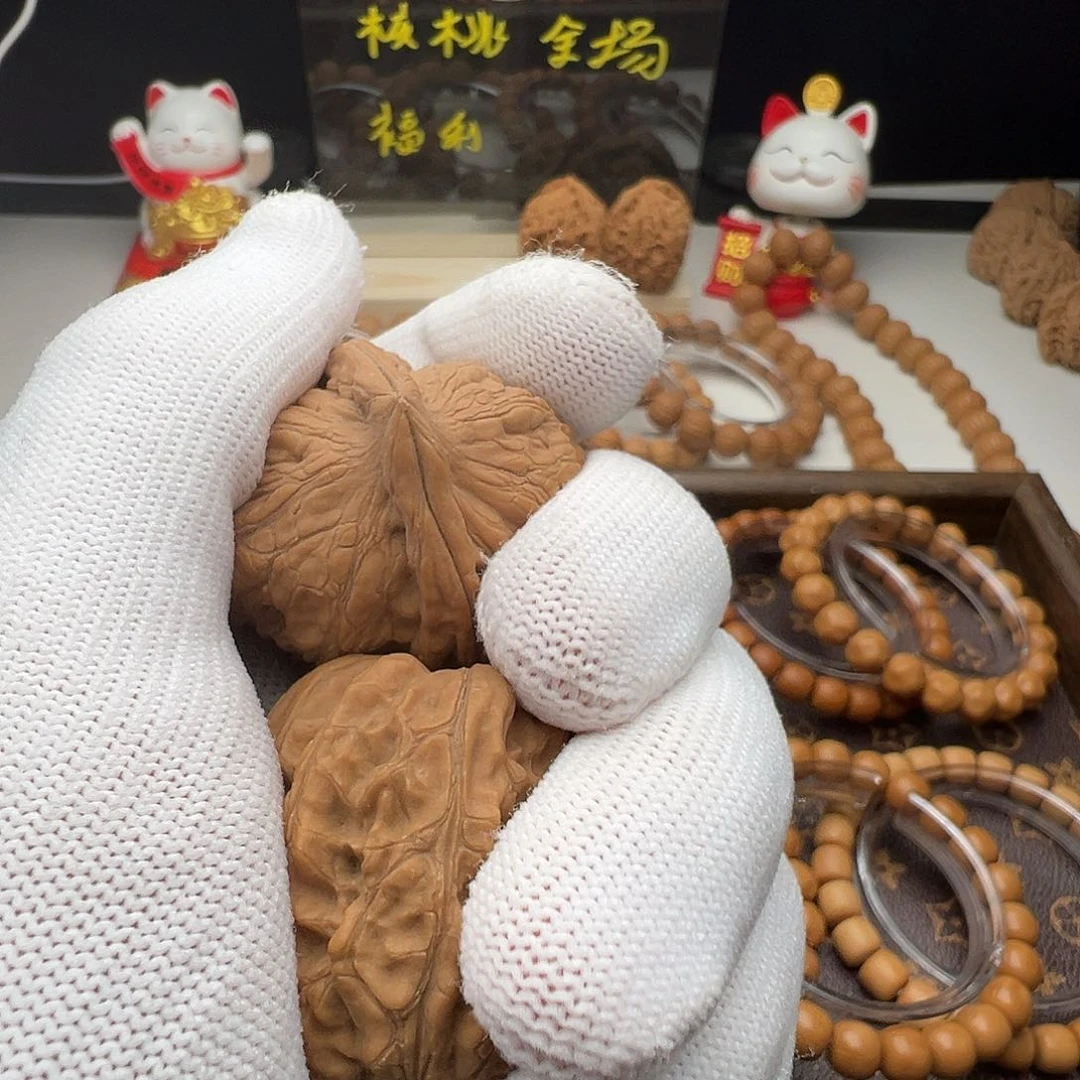 猴头核桃吊坠左**煌赤龙
