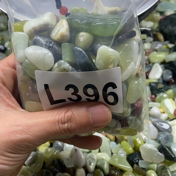 蛇纹石玉鱼缸石未镶嵌