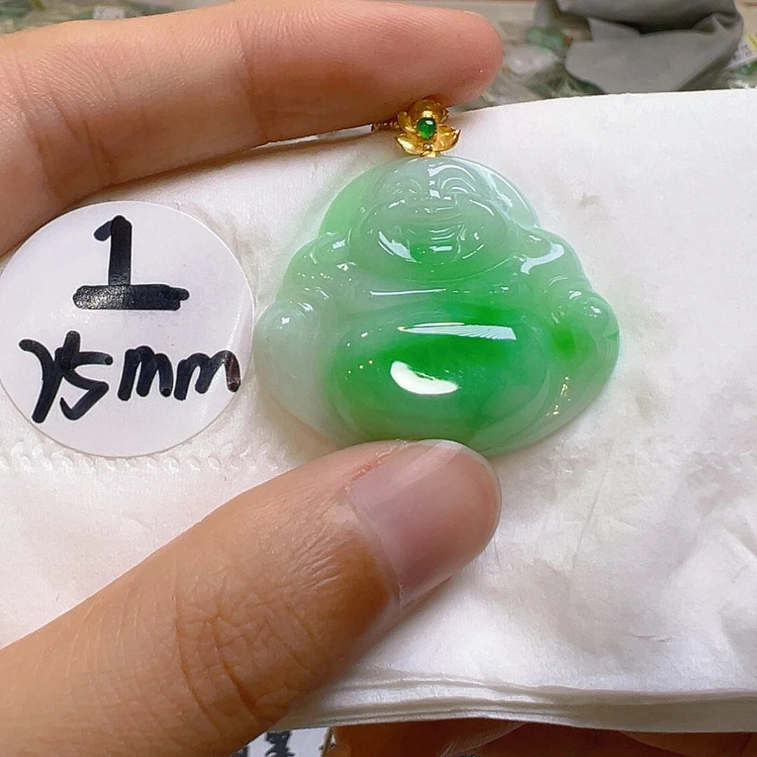 翡翠18K金镶嵌颈饰翡翠