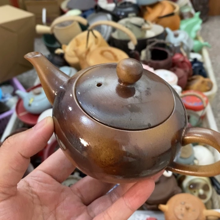 陶瓷艺术品及陶瓷壶