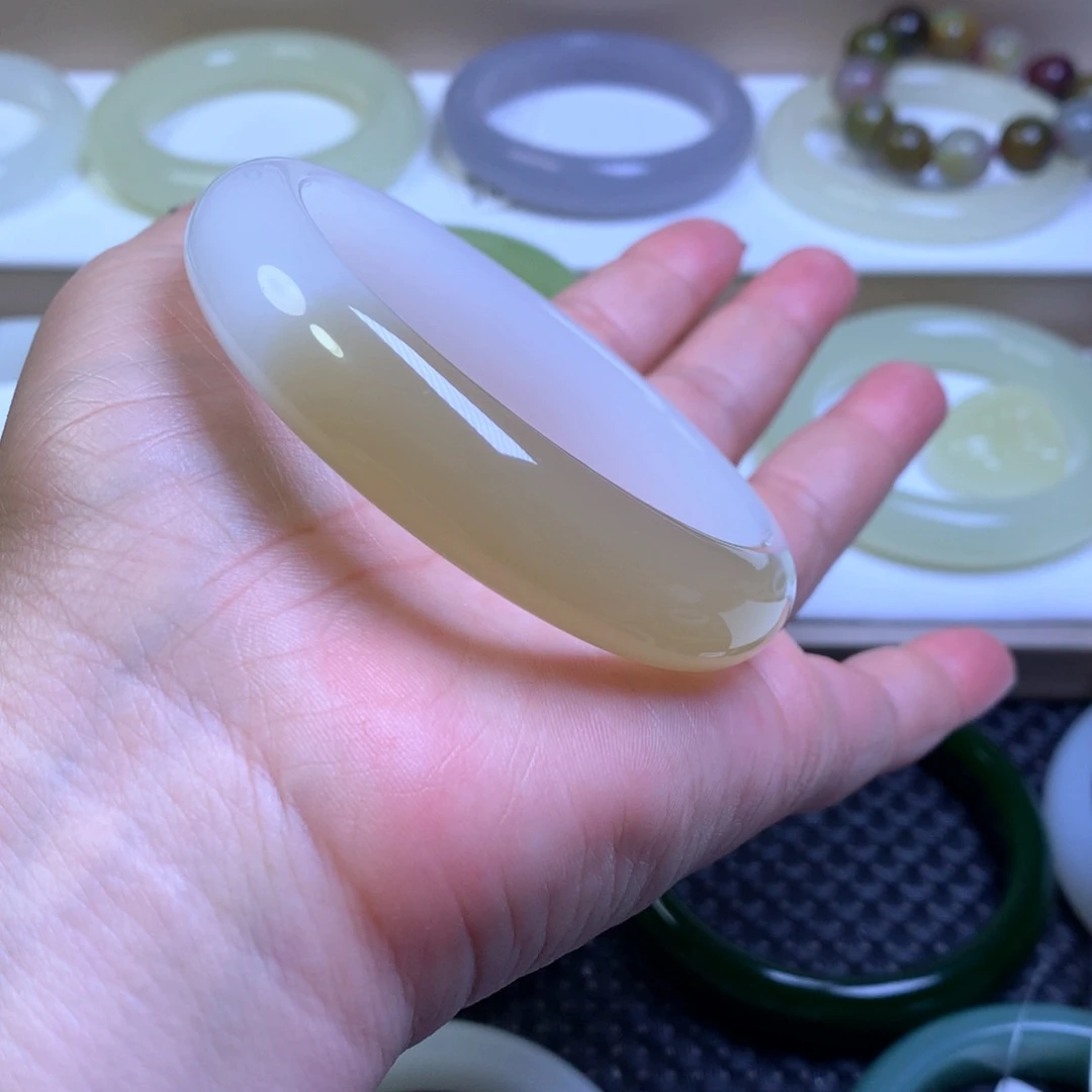 丫***丫珐琅非金属新疆田玉54