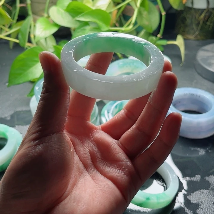 小***头定制翡翠翡翠未镶嵌