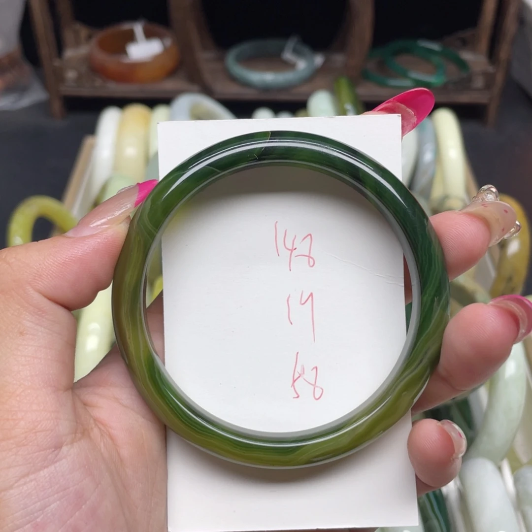 未镶嵌蛇纹石玉手镯